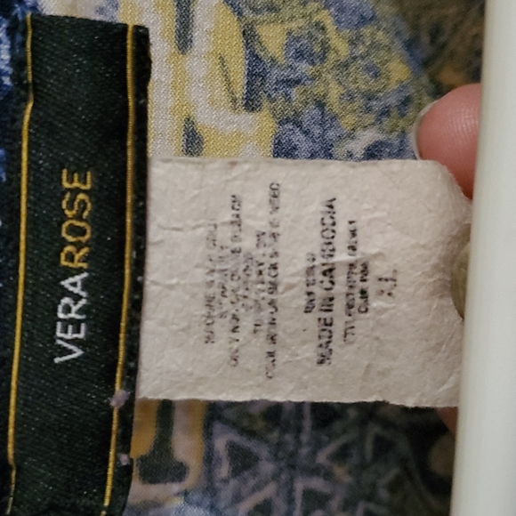 Vera Rose Women's Pleated Front Fun Blouse - Picture 4 of 5